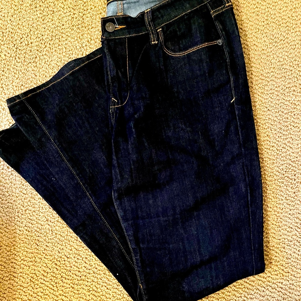 Old Navy Sweetheart boot cut jeans with a little stretch.